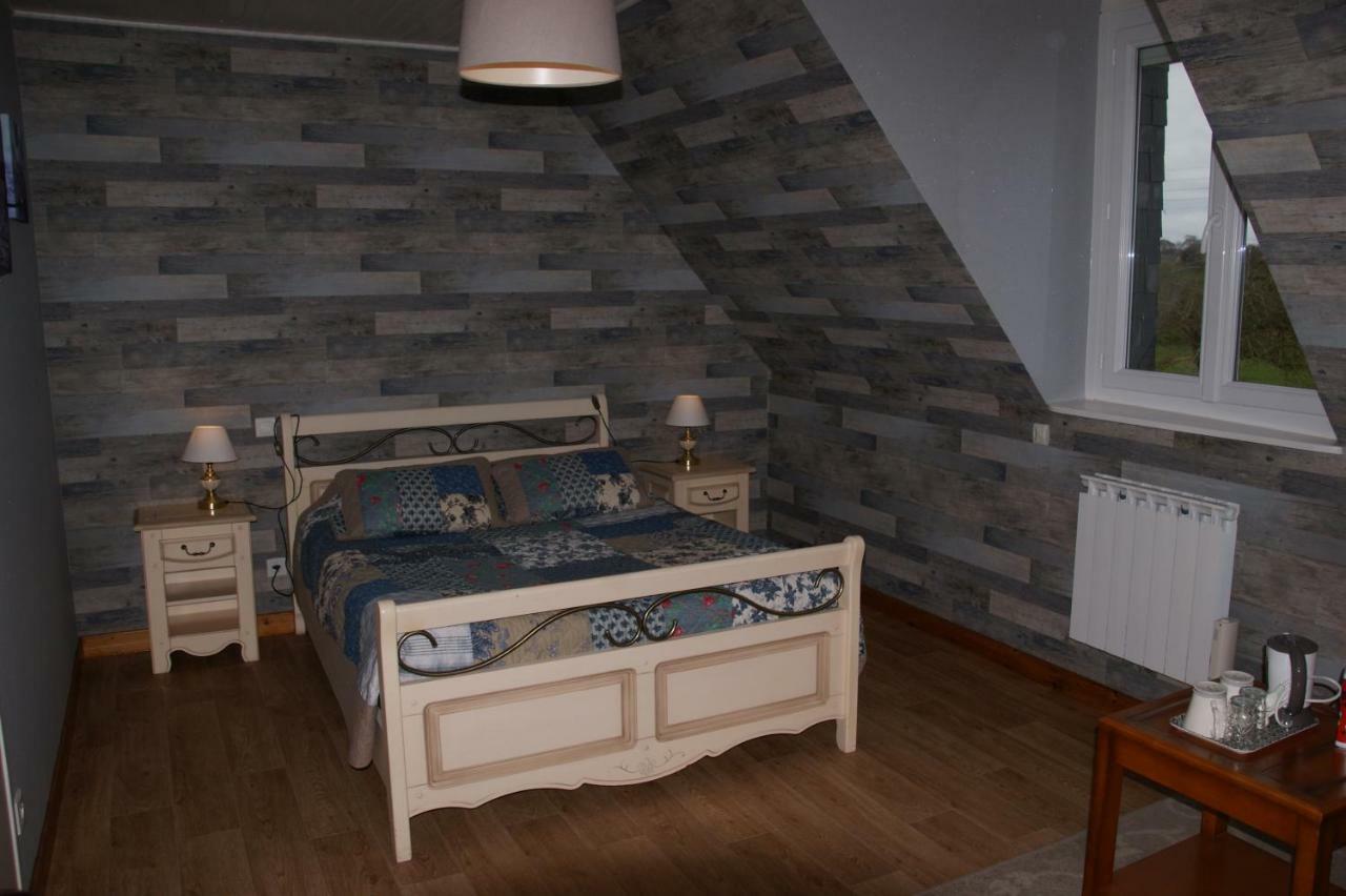 La Kerandière Tonquedec Bagian luar foto